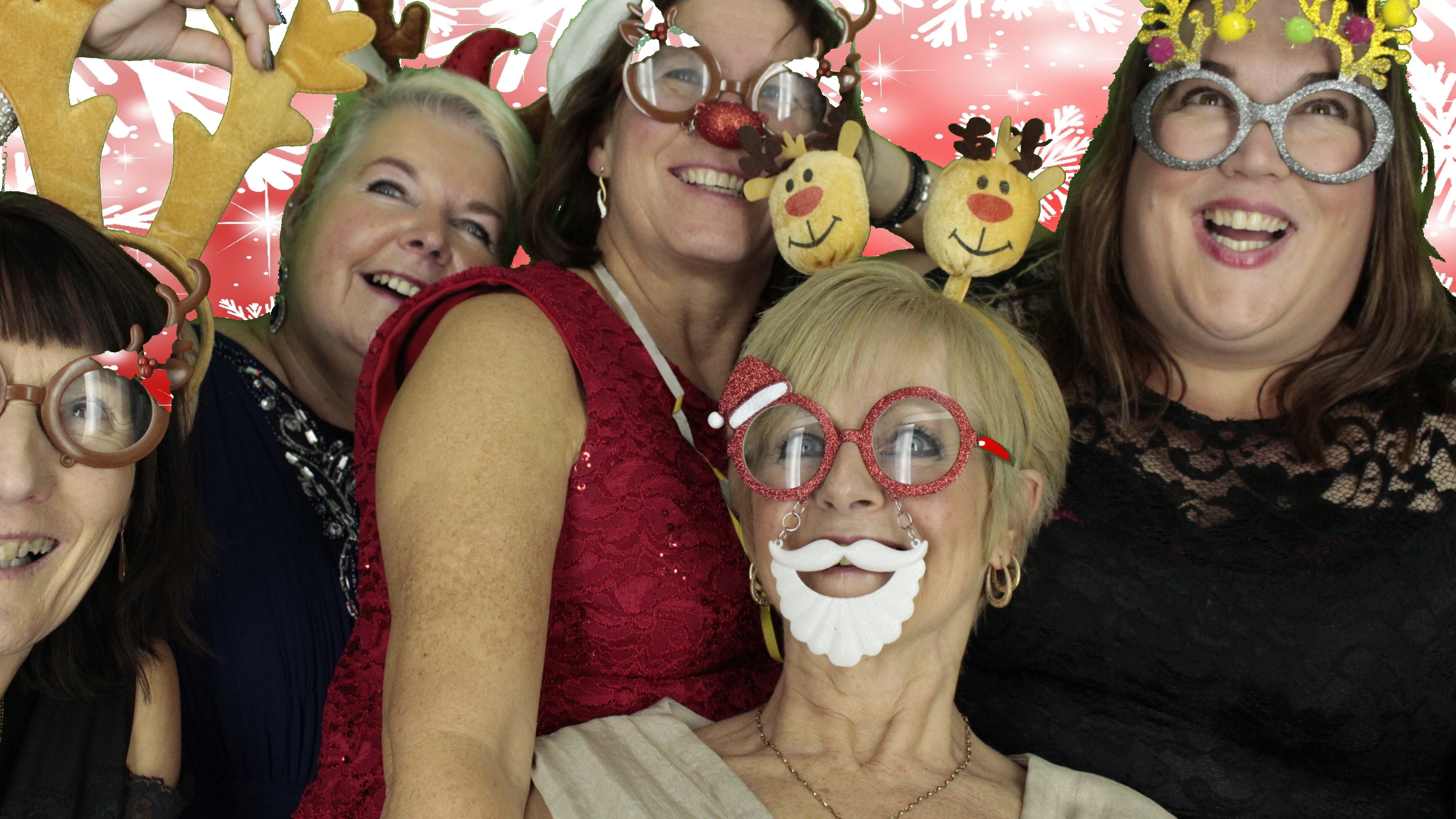 Portsmouth Water Christmas Party | View more photos from the event at gallery.myphotoboothexperience.co.uk/u/MyPhotoBoothExperienceLtd/Portsmouth-Water-Christmas-Party